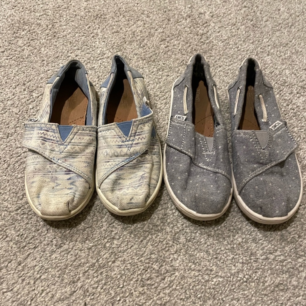 Blue Tom’s shoes bundle